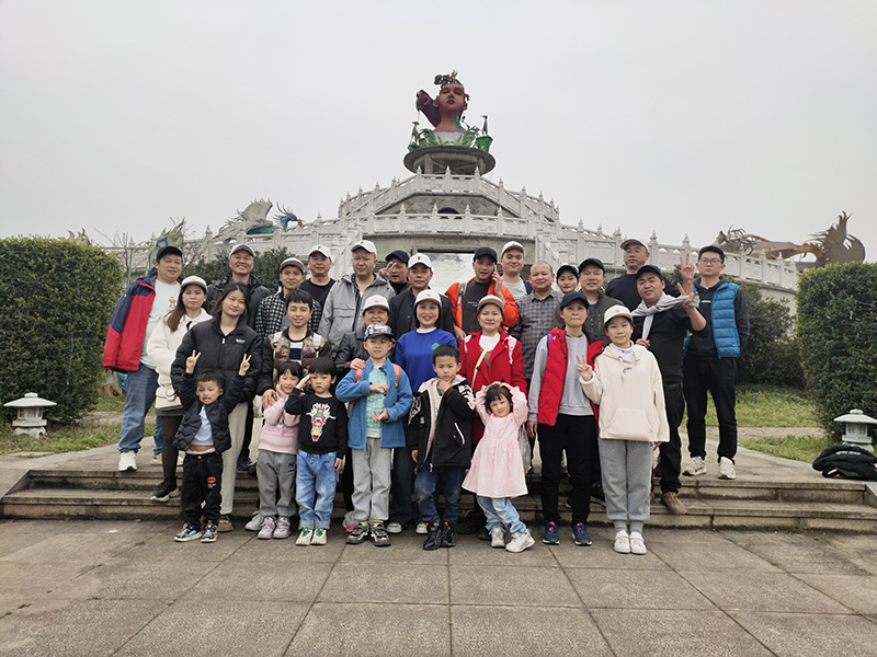3月石笋山团建.jpg
